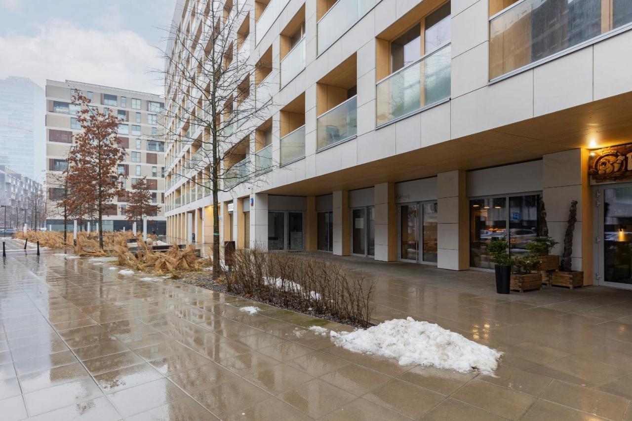 Cozy Apartments With Parking In The 19Th District By Noclegi Renters Varşovia Exterior foto