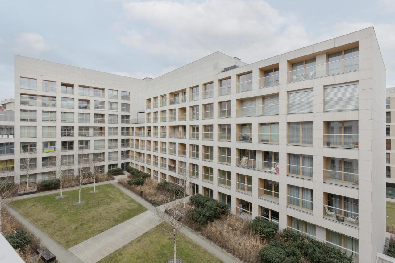 Cozy Apartments With Parking In The 19Th District By Noclegi Renters Varşovia Exterior foto