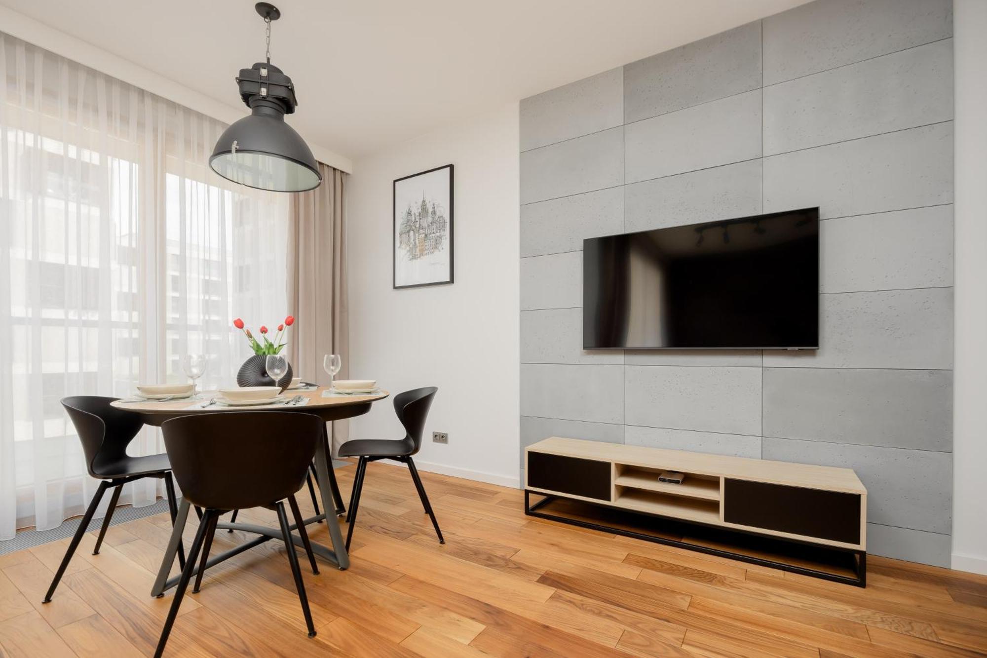 Cozy Apartments With Parking In The 19Th District By Noclegi Renters Varşovia Exterior foto